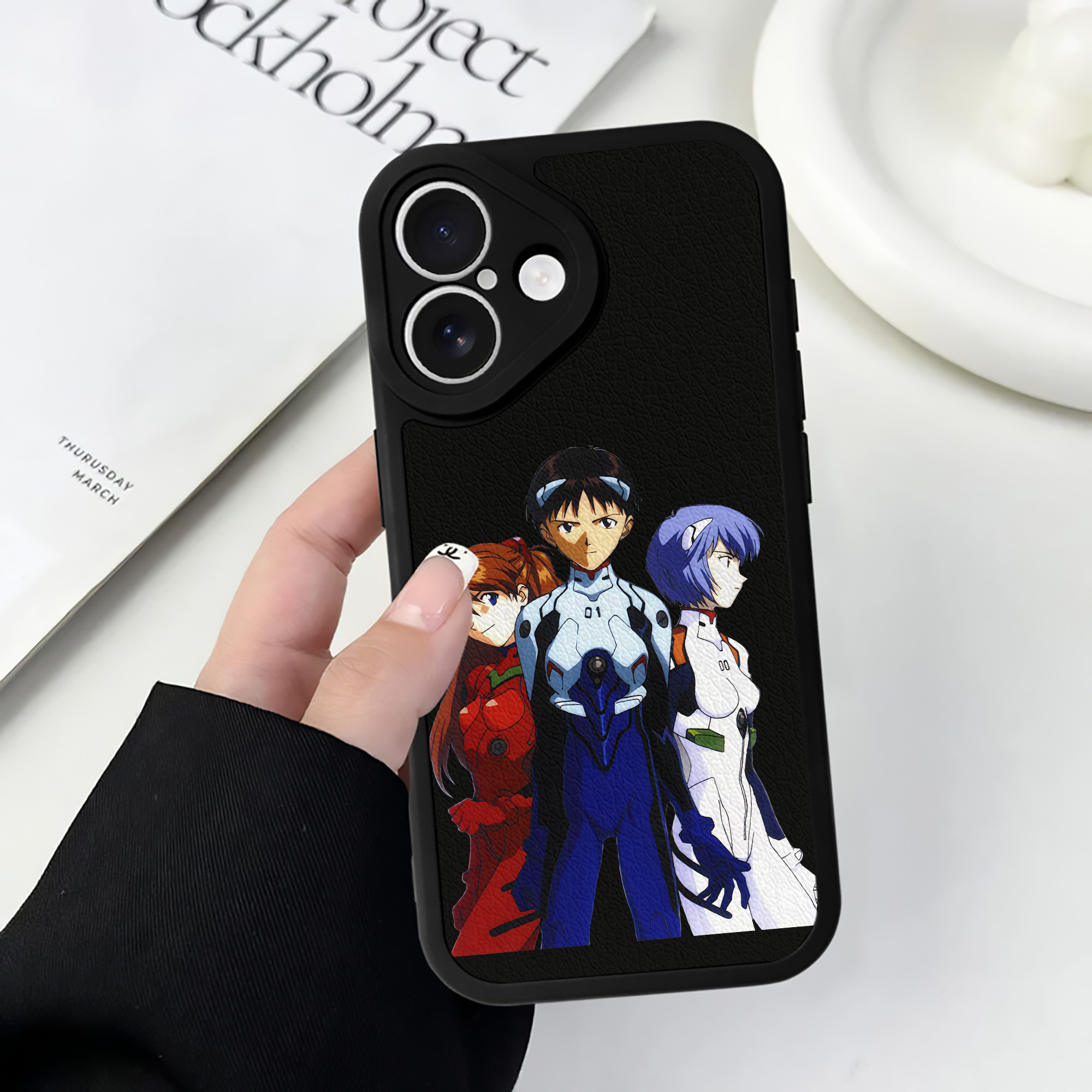 （画像用） EVA 新世紀エヴァンゲリオン 【iPhone 16シリーズ対応】シリコンスマホケース（レザー調） 材質：シリコン